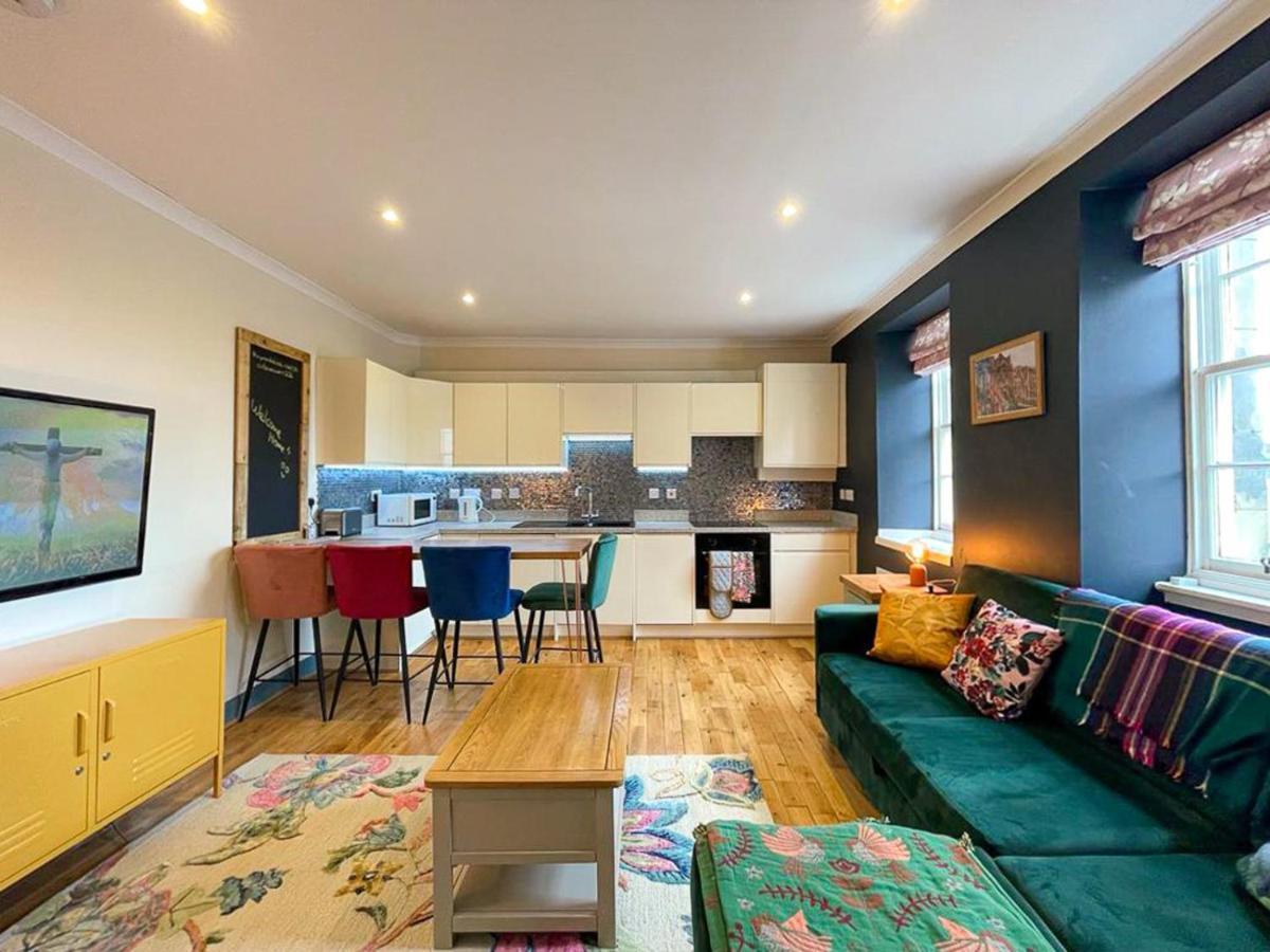 Lively & Energetic 2Br On The Royal Mile Daire Edinburgh Dış mekan fotoğraf