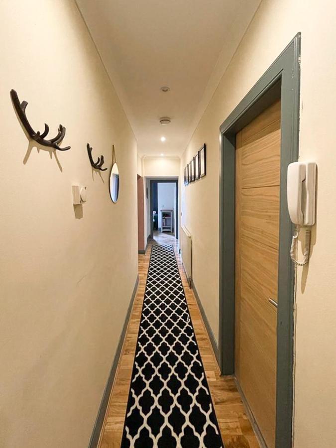 Lively & Energetic 2Br On The Royal Mile Daire Edinburgh Dış mekan fotoğraf