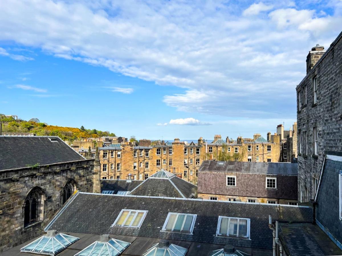 Lively & Energetic 2Br On The Royal Mile Daire Edinburgh Dış mekan fotoğraf